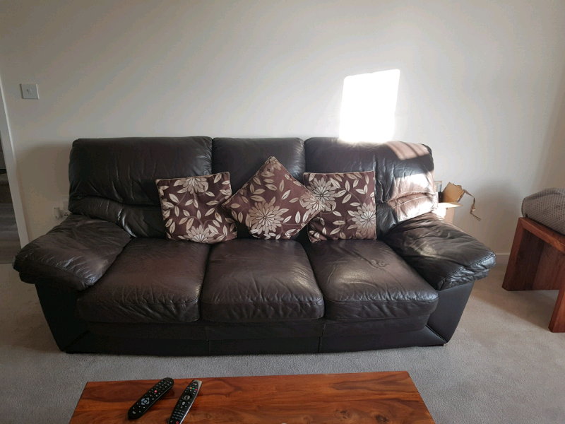 buy second hand sofa near me