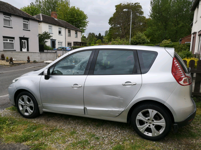Renault scenic 2011