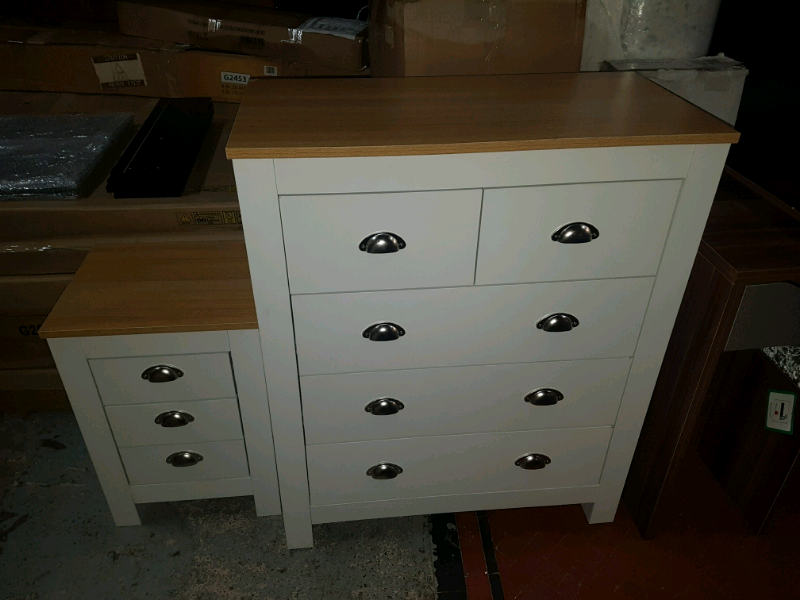 cream and oak effect bedroom furniture