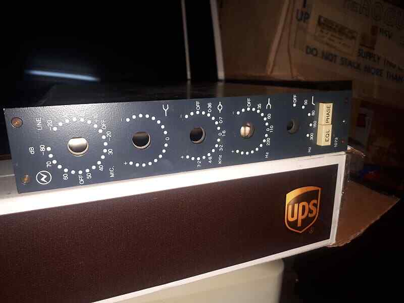 T*m様 n-TOSCH製NEVE EQ EV10880 from V-1コンソ T*m様 n-TOSCH製NEVE EQ EV10880 from V-1コンソ NEVE Equalizer