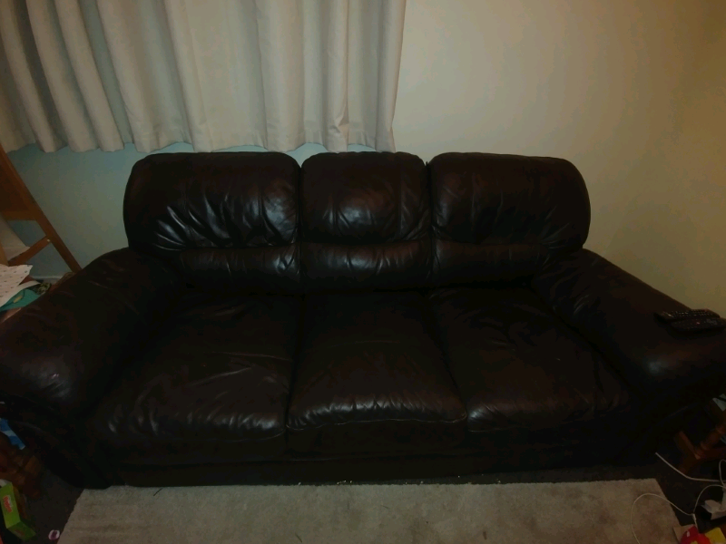 3 seater brown leather sofa. FREE | in Totton, Hampshire | Gumtree