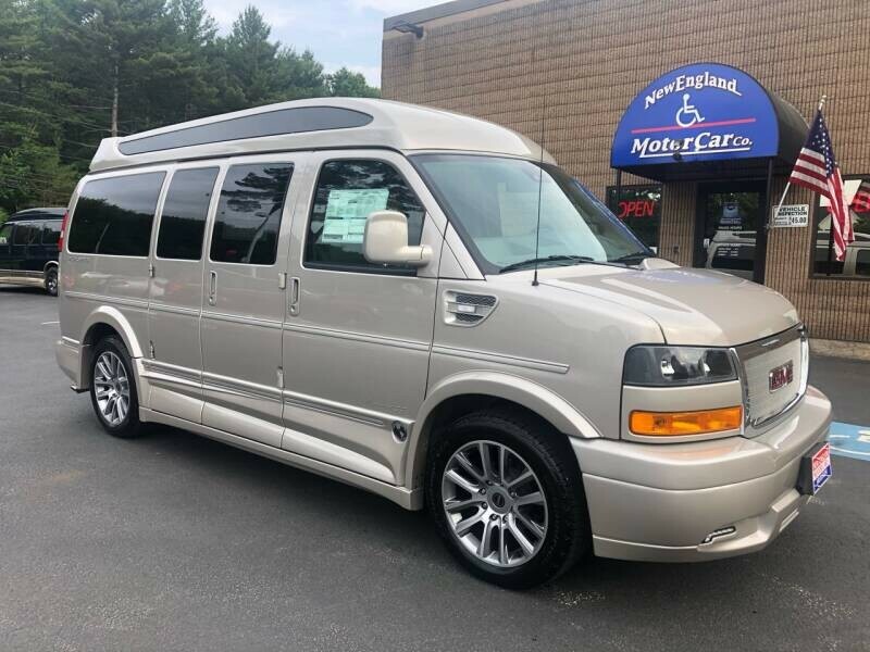 GMC Savana Chevrolet Express