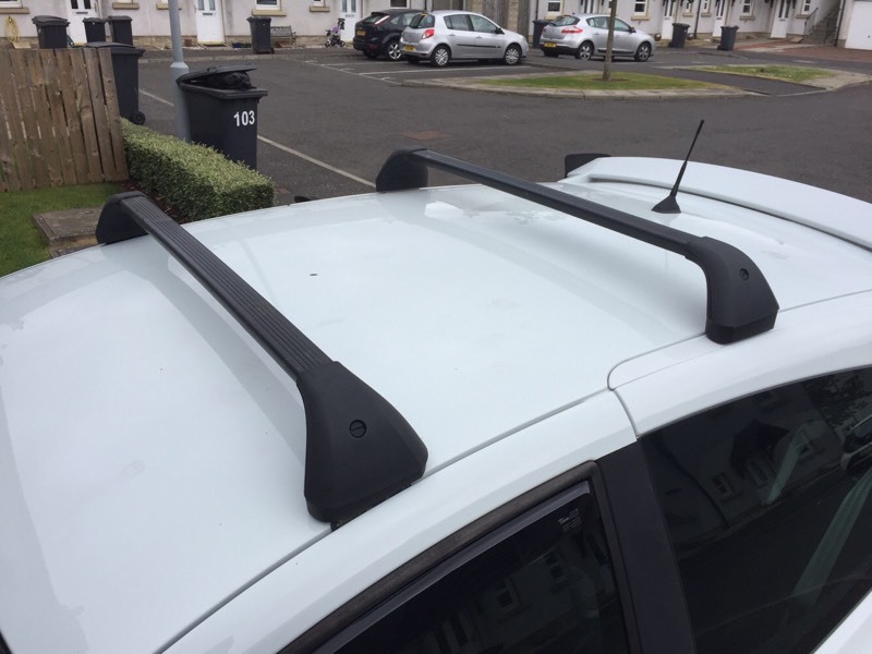 Renaultsport Clio Mk 3 roof bars Renault Clio in Renfrew, Renfrewshire Gumtree
