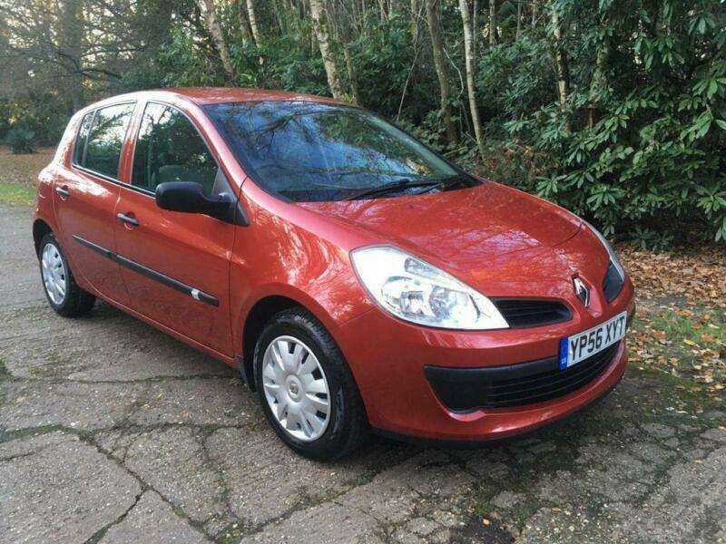 2007 56 RENAULT CLIO 1.6 EXPRESSION 16V 5D 111 BHP in Bournemouth