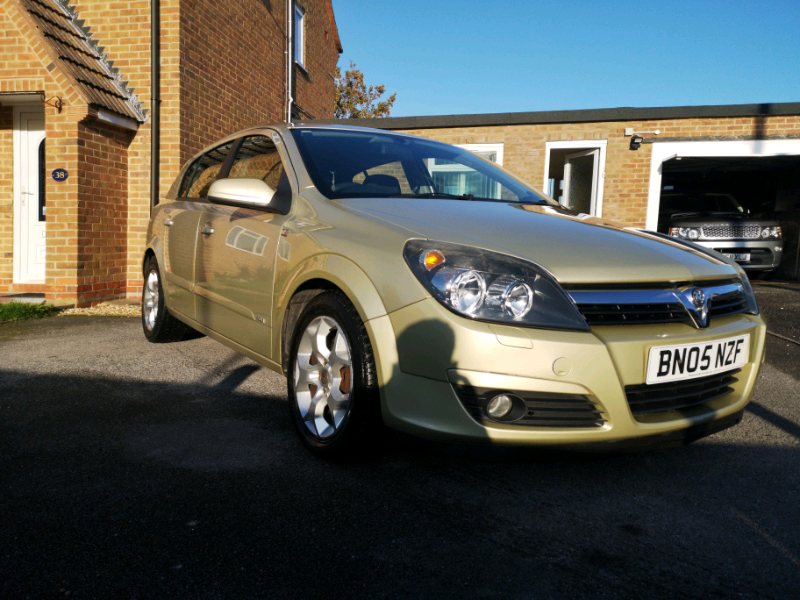 Ваза astra gold