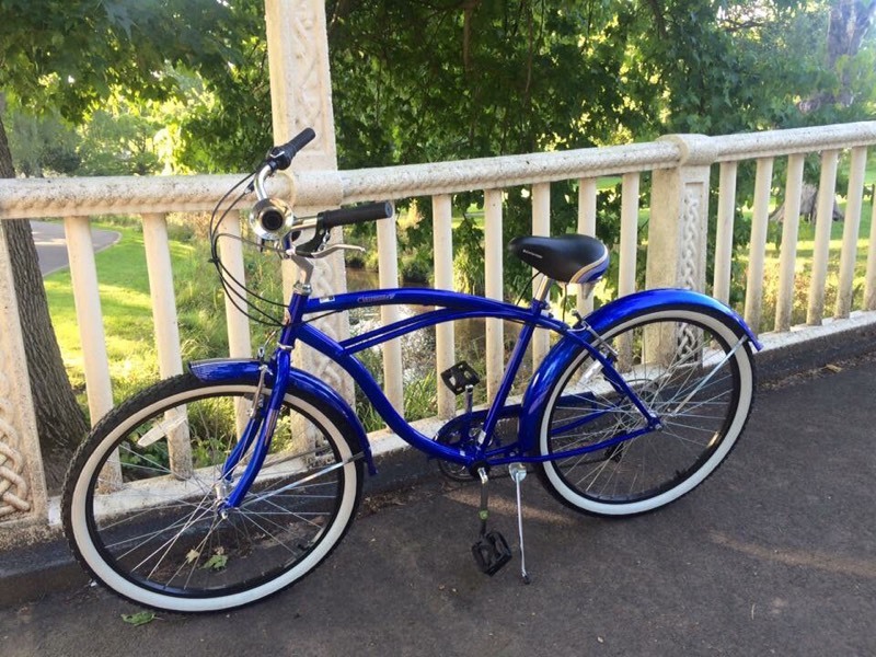 schwinn clairmont beach cruiser
