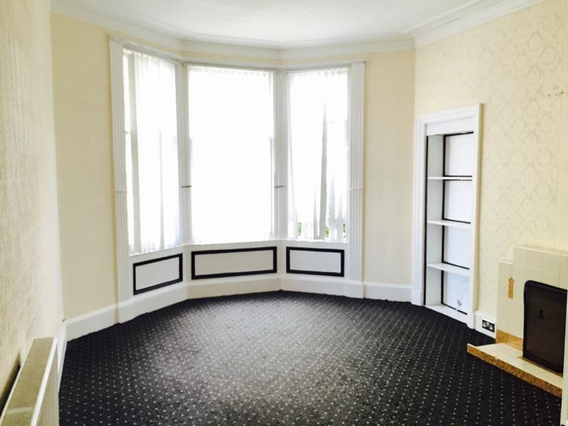 A LARGE 2 BED, GROUND FLOOR UNFURNISHED FLAT 18 CAMPBELL STREET