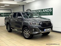 Toyota Hilux 2.4 INVICIBLE X 4WD D-4D DCB [6X SERVICES, SAT NAV, LEATHER & 4WD]