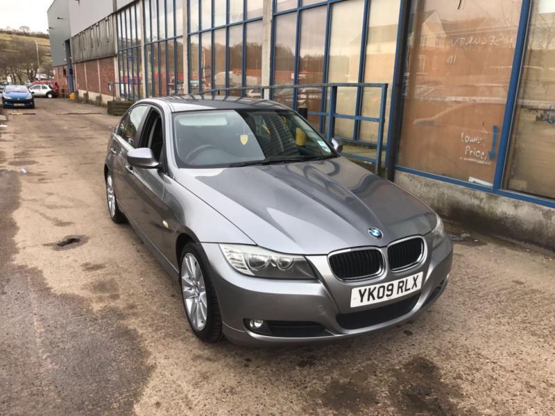 Bmw 320 2009 года