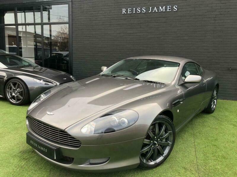 Aston martin db9 2004