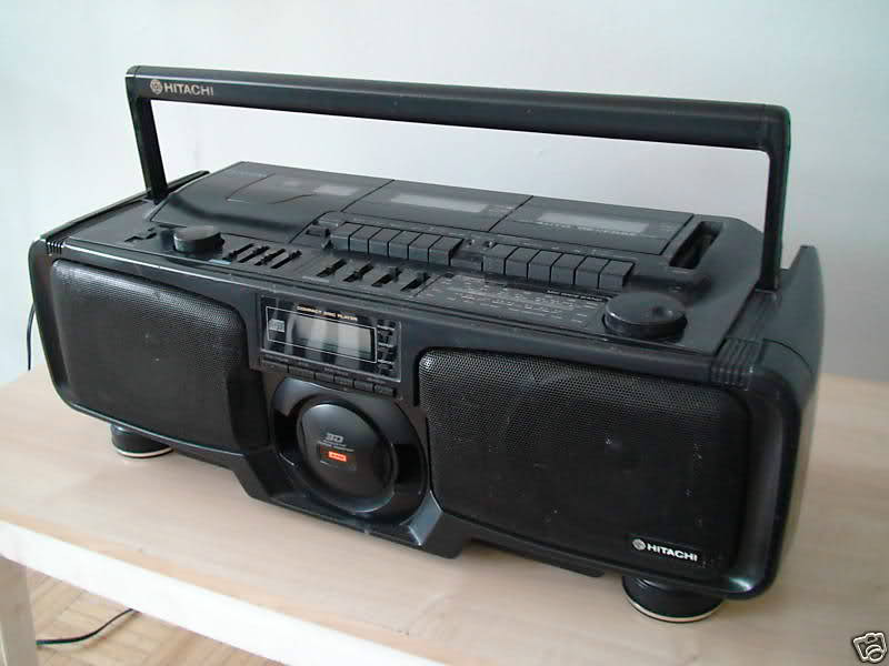 Hitachi TRK3D95E 3DS Portable Powerful Stereo Radio/Cassette BoomBox only £20 in Hayling
