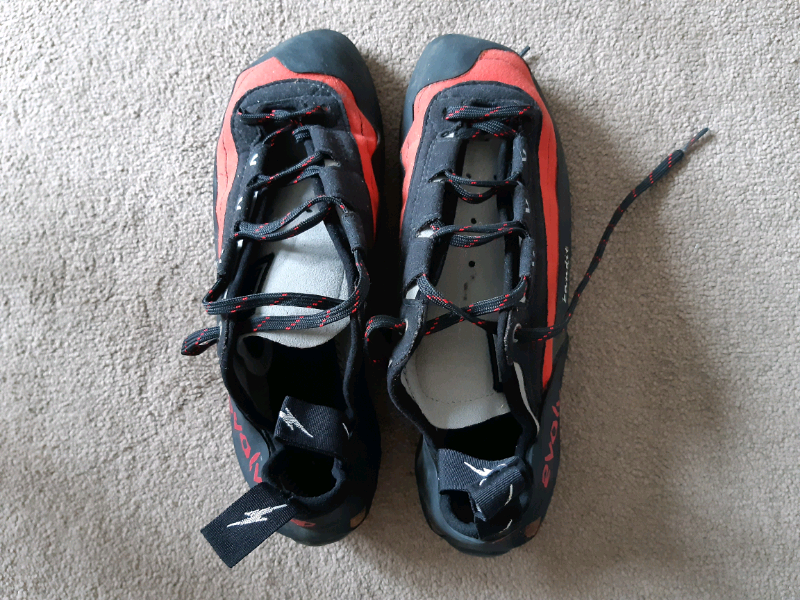 Evolv Bandit Climbing Shoe in Cameron Toll, Edinburgh