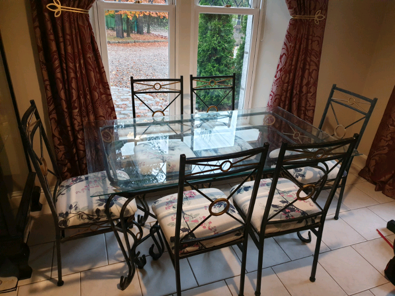 Black & Gold Dining Room Table & Chairs | in Ellon, Aberdeenshire | Gumtree