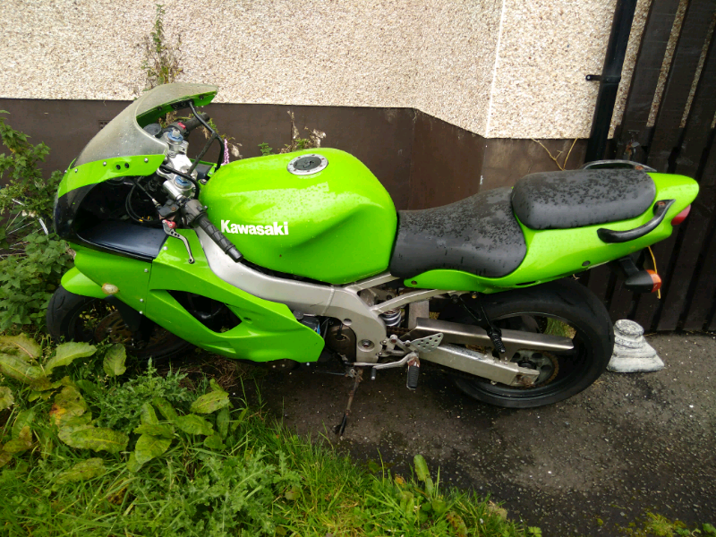 suzuki ninja 900