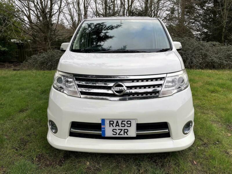 Nissan serena highway star