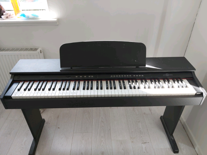 Piano/ keyboard in Irvine, North Ayrshire Gumtree