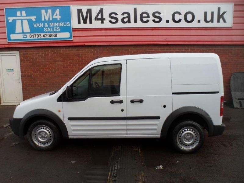Ford Transit Connect T200 SWB 75PS TDCI WITH TAILGATE in Swindon