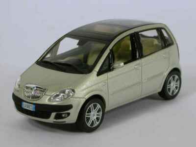 LANCIA MUSA 2004 PEARL 783050 Norev 1:43 in a box