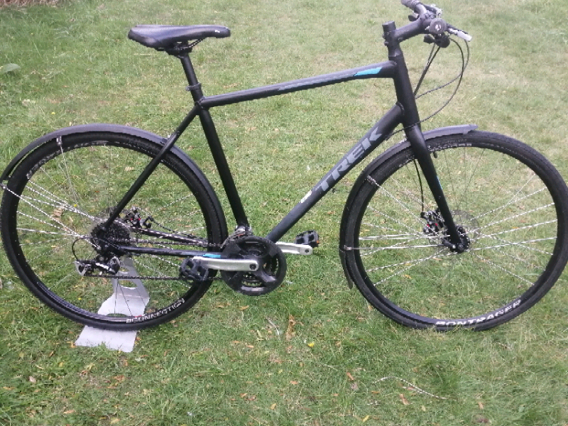TREK FX2 Hybrid Bike Disc Brakes Large Frame Light as Specialized in Lambeth, London Gumtree