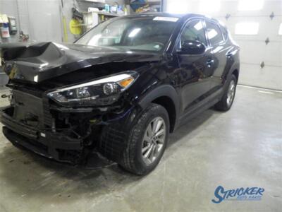 Hyundai Tucson 2018 задний Бампер черный 86611D3000 1559