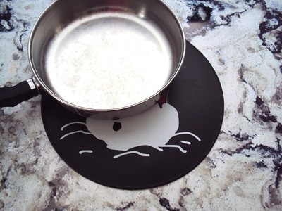 Black Silicone Snowman Kitchen Hot Pad, Table Placemat, Table Trivet, Table Mat