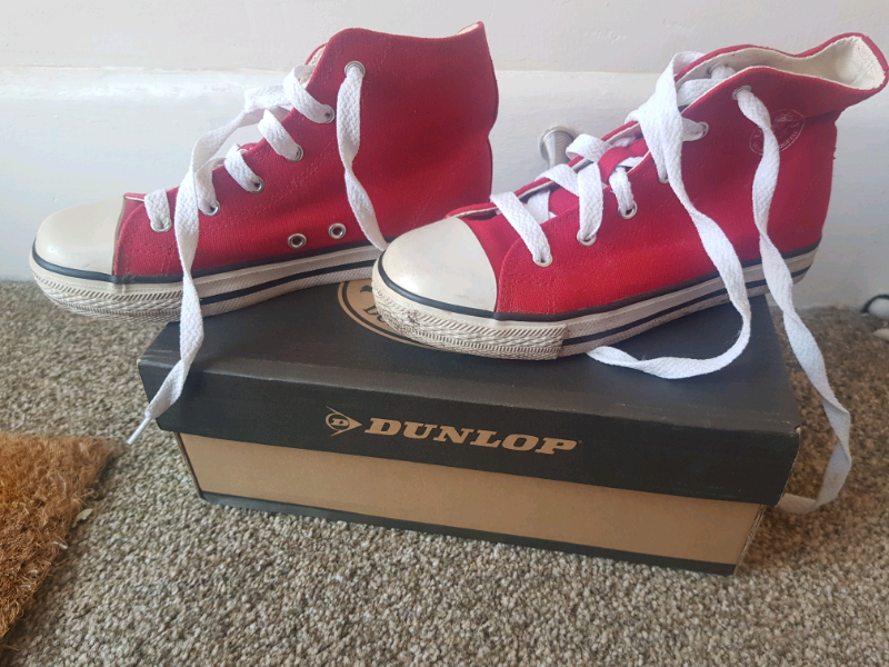 dunlop lace up plimsolls