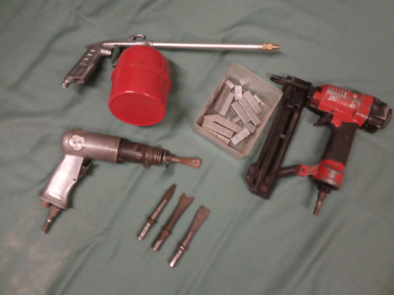 Air tools air chisel air staple gun air degrees blaster in Milton