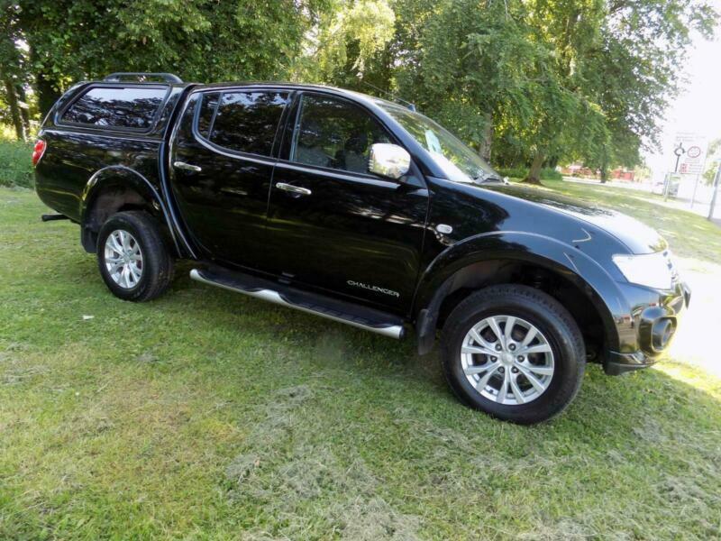 2015 Mitsubishi L200 Double Cab DID Challenger 4WD PICK UP Diesel Manual in Wishaw, North