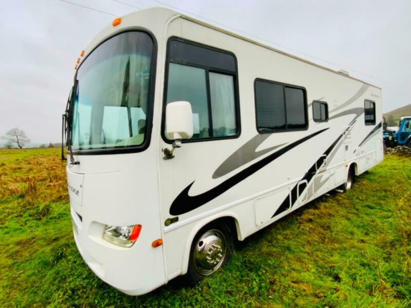 Fourwinds Huricane 30Q LHD 4 Berth