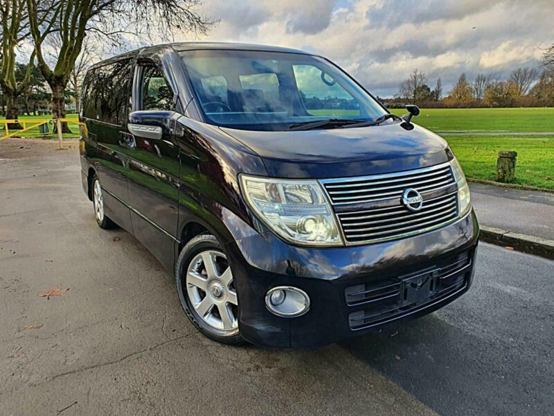 Get Nissan Elgrand 2008 Gif