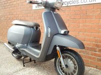 LAMBRETTA V125 SPECIAL SCOOTER