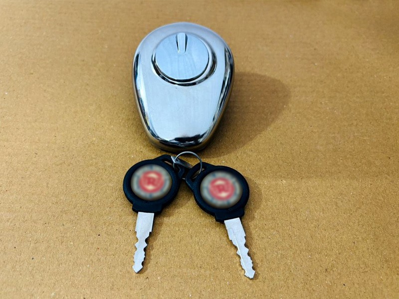 Royal Enfield Classic 500cc Fuel Petrol Tank Chrome Lock Cap With Key
