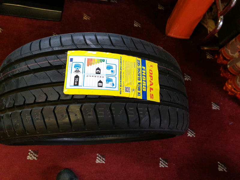 Brand new 19" tyre in Hamilton, South Lanarkshire Gumtree