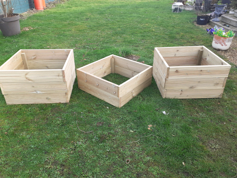 used garden planters for sale