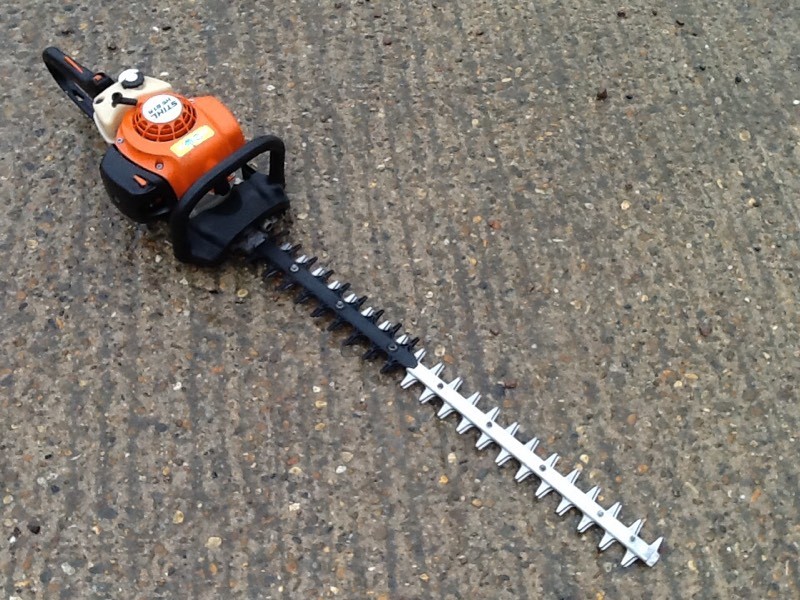 2013 STIHL HS81R HEDGE TRIMMER WITH 30" BLADES in Beccles, Suffolk