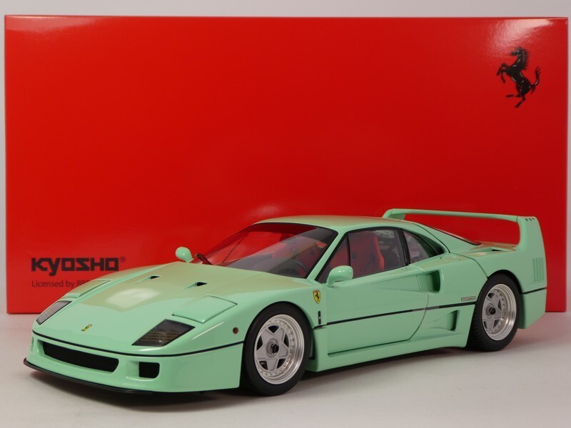 Ferrari F40 1/18スケール ミニカー 1:18 scale model Ferrari F40 in red | Ferrari® Store
