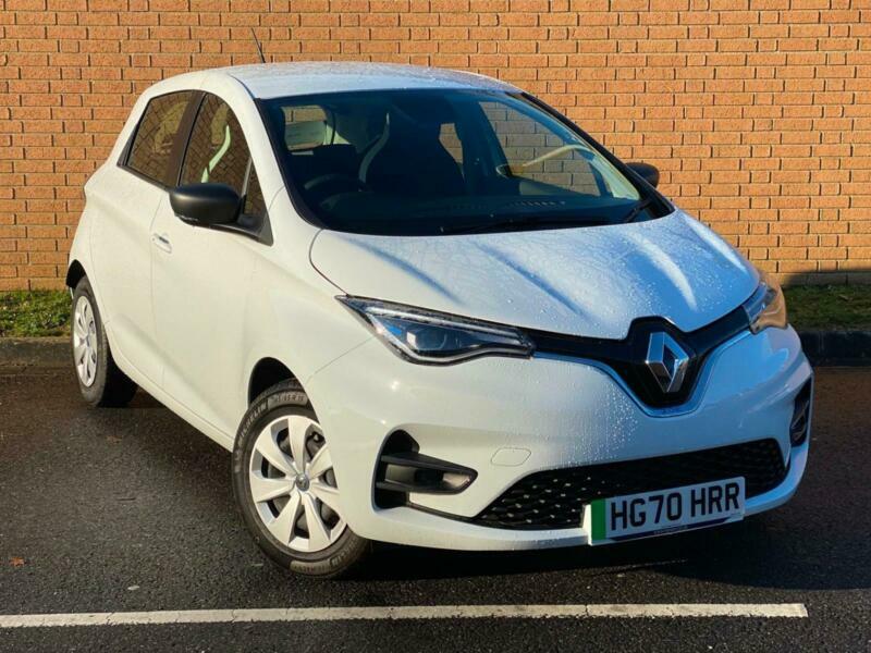 2020 Renault Zoe 80kW i Play R110 50KWh 5dr Auto HATCHBACK Electric Automatic in Poole, Dorset