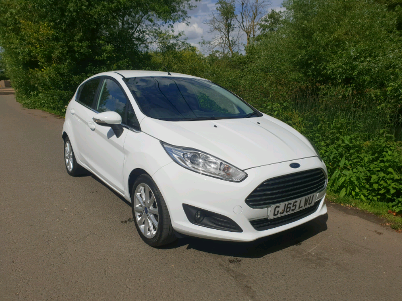 Ford fiesta 2015 titanium ecoboost 1.0 petrol manual in Uxbridge