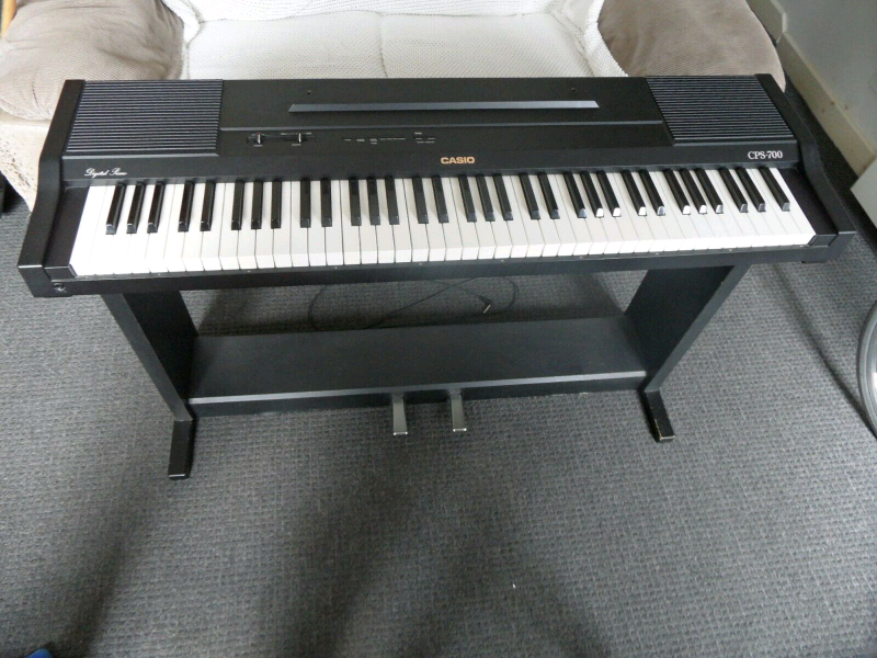 Casio full size 76 key keyboard / piano in MarskebytheSea, North