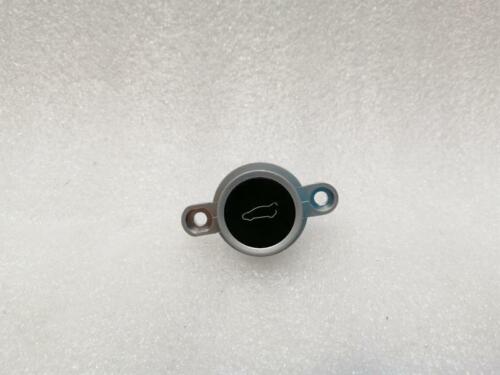TESLA MODEL X P100D Boot Open Switch 1042629-00-B Heckklappen Schalter