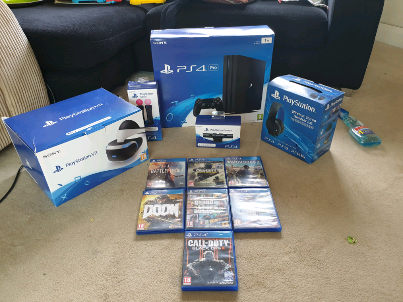 PS4 pro & complete VR setup with 7 games in Tadworth, Surrey Gumtree