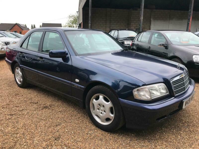2000 Mercedes Benz C200 Classic 2.0 Petrol auto /10 Stamps Service in