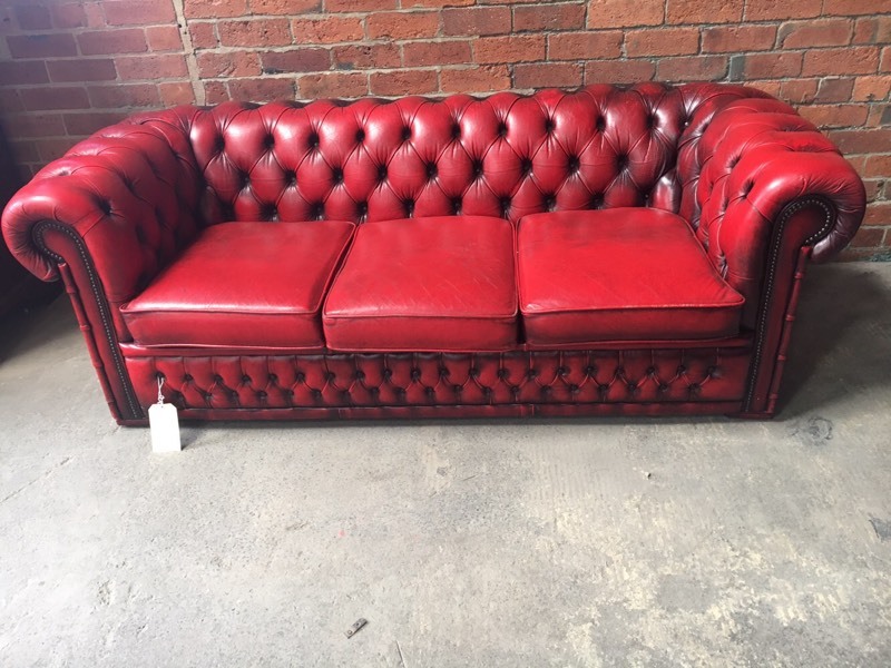 'Winchester' Oxblood Red Leather 3 Seater Chesterfield Sofa UK