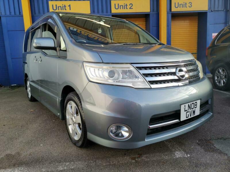 Nissan serena 2008