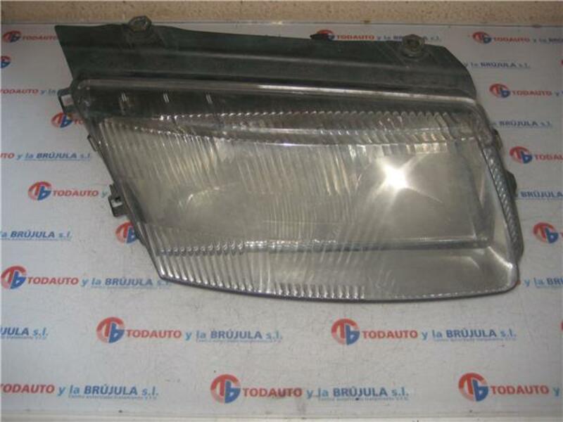 14742600 Feu Droit Pour Volkswagen Passat Berlina (3b2) 1.9 Tdi 303021