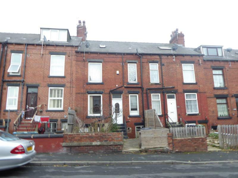 2 bedroom house in Darfield Place, Harehills, LS8 in Roundhay, West