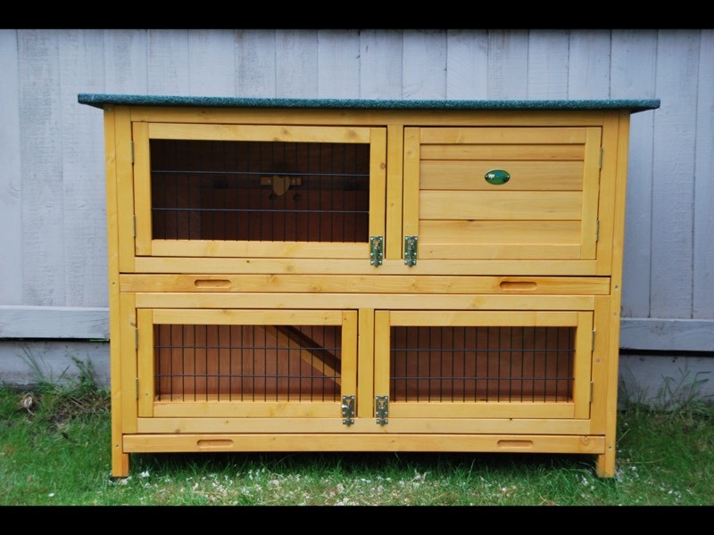 Large (4ft) rabbit hutch [brand new] in Charlton Kings