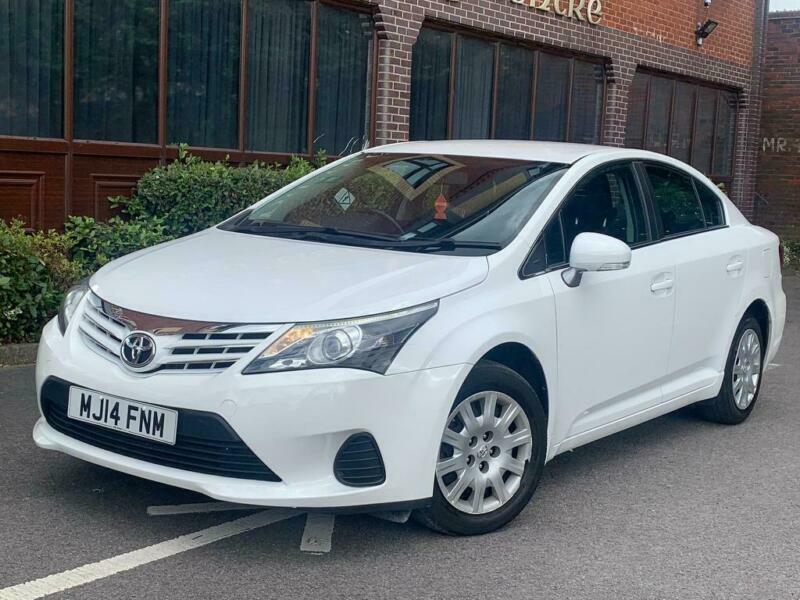 Toyota avensis 2014