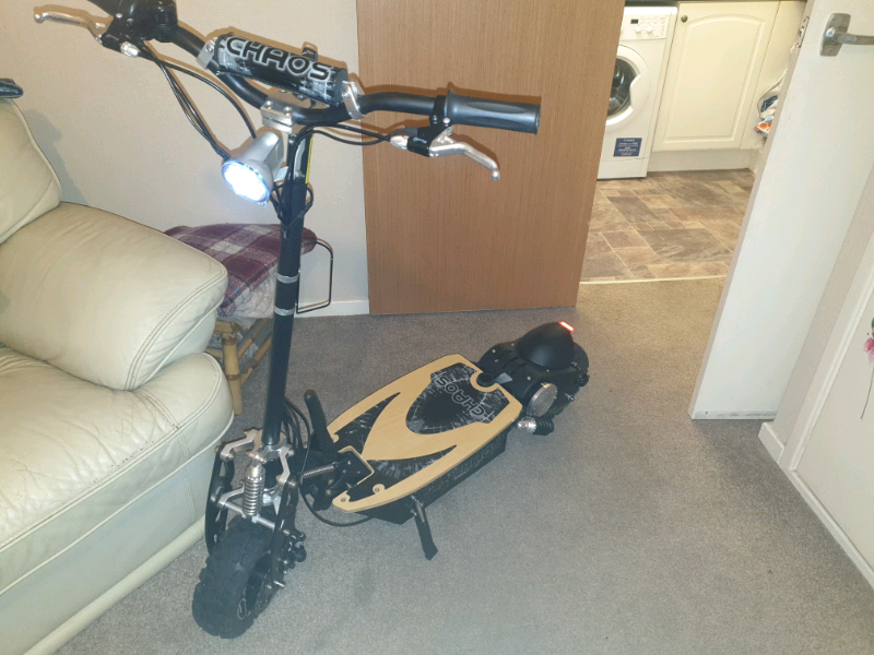 Chaos 48v 1600w electric scooter with turbo | in Wakefield, West