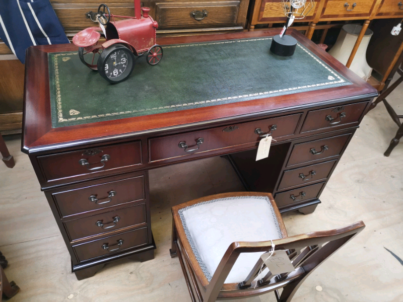 Leather top Writing desk in Hull, East Yorkshire Gumtree